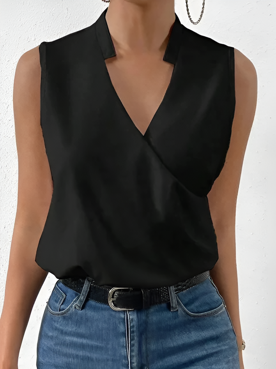 Beth - Elegant Blouse