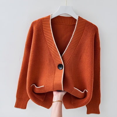 Valeria - Chic Button Cardigan